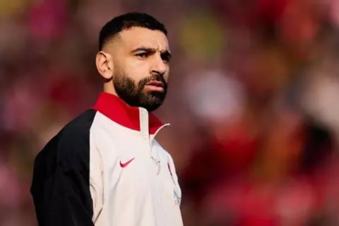 على خطى رونالدو.. هل ينهي محمد صلاح مسيرته في الدوري السعودي؟
